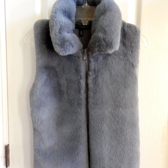 WHBM Winter Vest - Picture 1 of 9